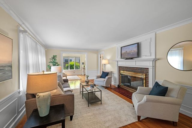 10 Charlotte Road, Marblehead, MA 01945