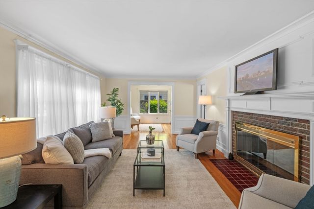 10 Charlotte Road, Marblehead, MA 01945