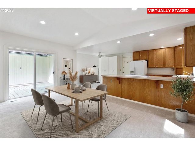 11041 Sw 45TH Ave, Portland, OR 97219