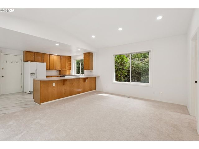 11041 Sw 45TH Ave, Portland, OR 97219