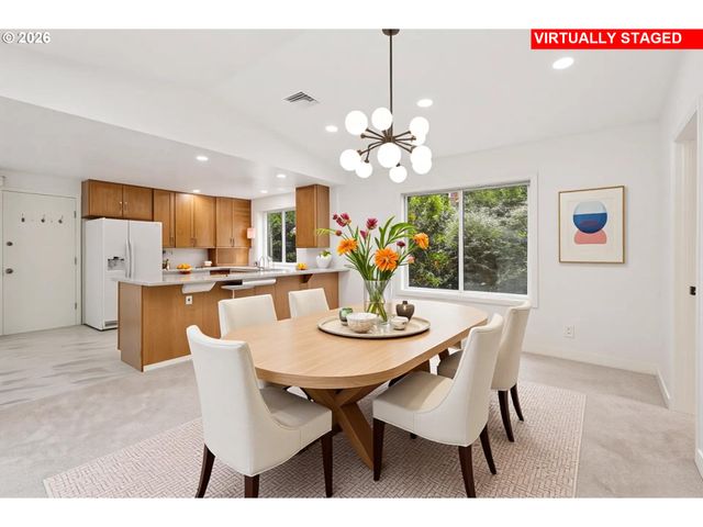 11041 Sw 45TH Ave, Portland, OR 97219