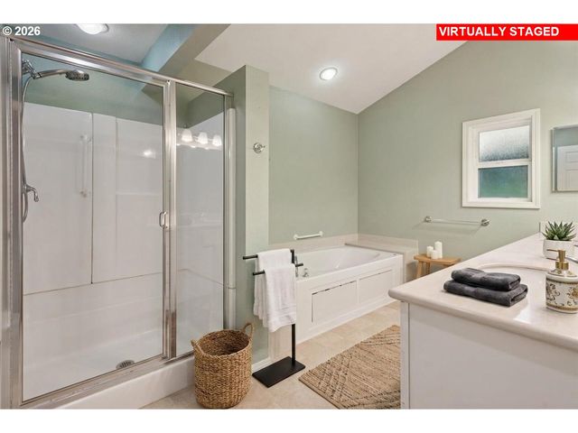 11041 Sw 45TH Ave, Portland, OR 97219