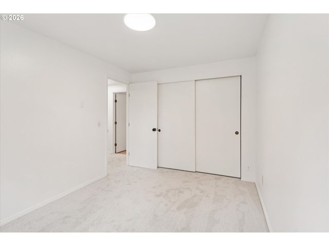 11041 Sw 45TH Ave, Portland, OR 97219