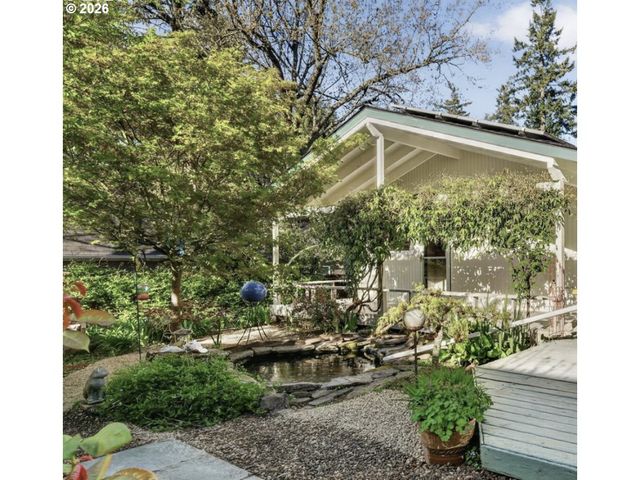 11041 Sw 45TH Ave, Portland, OR 97219