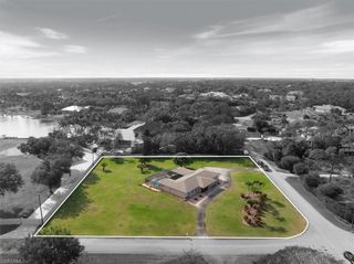 50 Cajeput DR, Naples, FL 34108