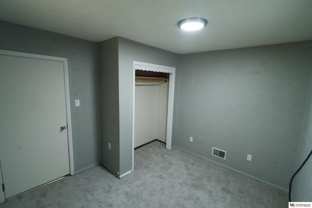 1724 S 8th Street, Omaha, NE 68108