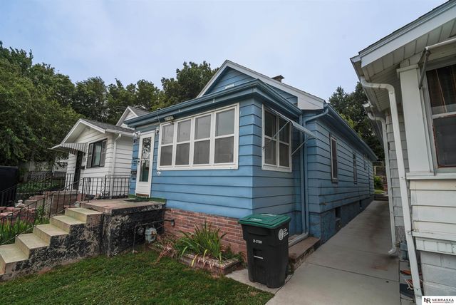 1724 S 8th Street, Omaha, NE 68108