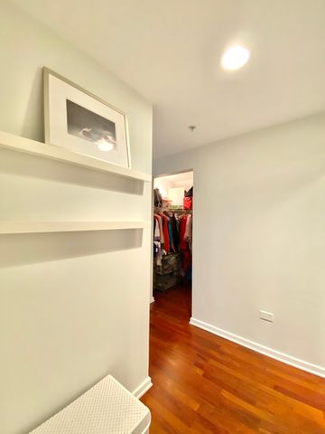 240 E Illinois Street 1706, Chicago, IL 60611
