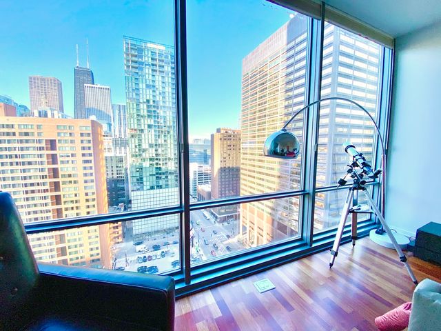 240 E Illinois Street 1706, Chicago, IL 60611