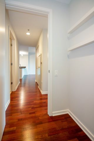 240 E Illinois Street 1706, Chicago, IL 60611