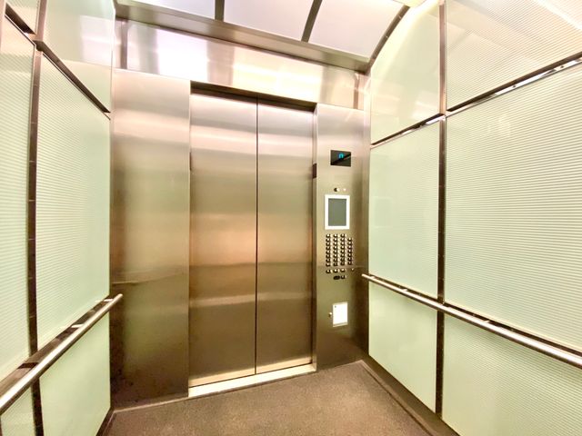 240 E Illinois Street 1706, Chicago, IL 60611