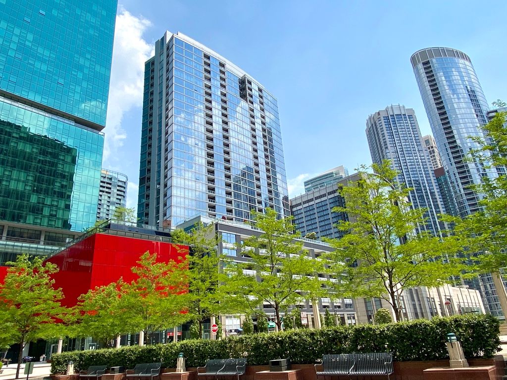 240 E Illinois Street 1706, Chicago, IL 60611