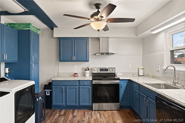 4025 Summer Place, New Albany, IN 47150