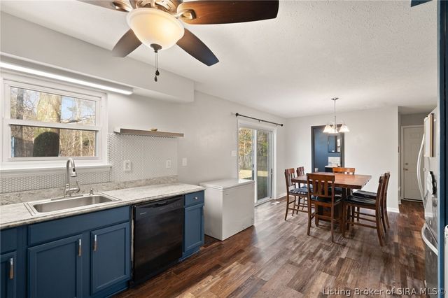 4025 Summer Place, New Albany, IN 47150