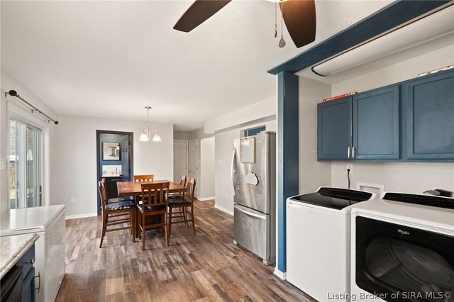 4025 Summer Place, New Albany, IN 47150