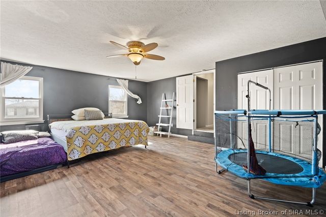 4025 Summer Place, New Albany, IN 47150