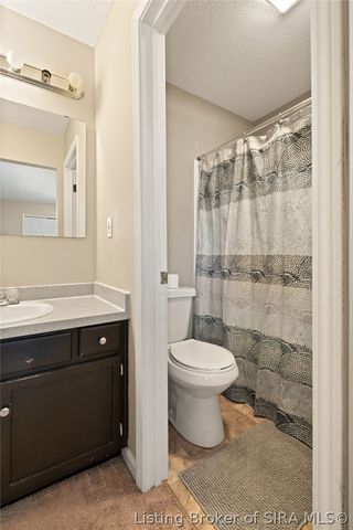 4025 Summer Place, New Albany, IN 47150