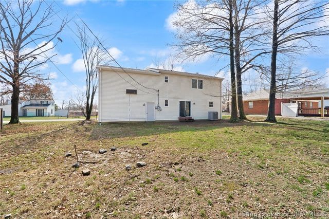 4025 Summer Place, New Albany, IN 47150