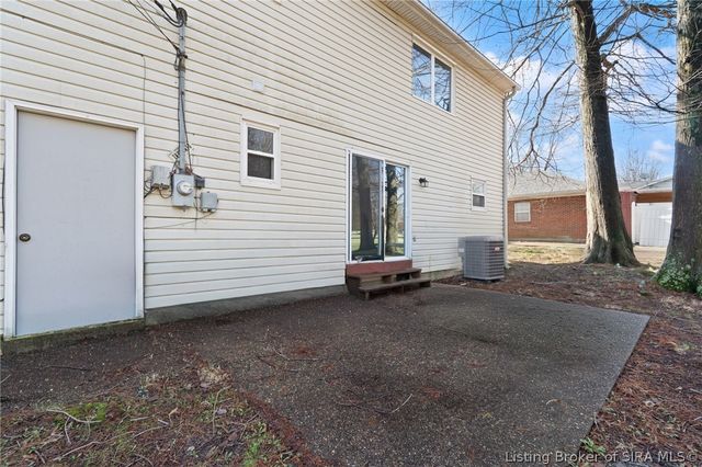 4025 Summer Place, New Albany, IN 47150