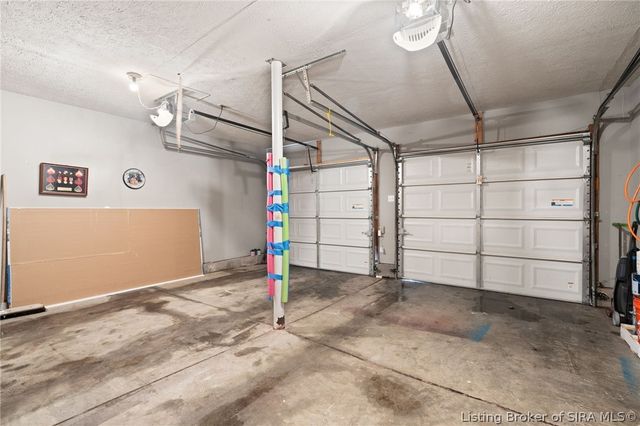 4025 Summer Place, New Albany, IN 47150