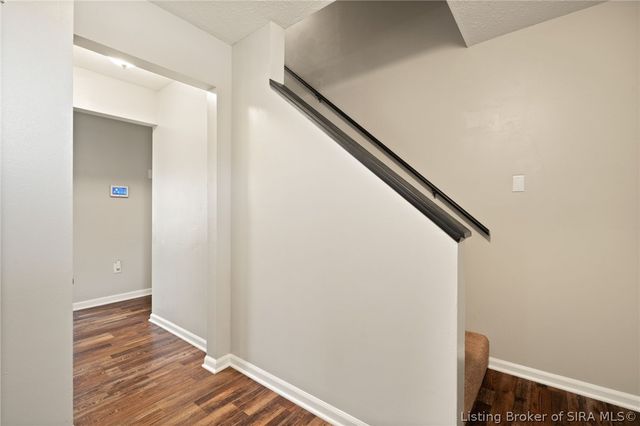 4025 Summer Place, New Albany, IN 47150