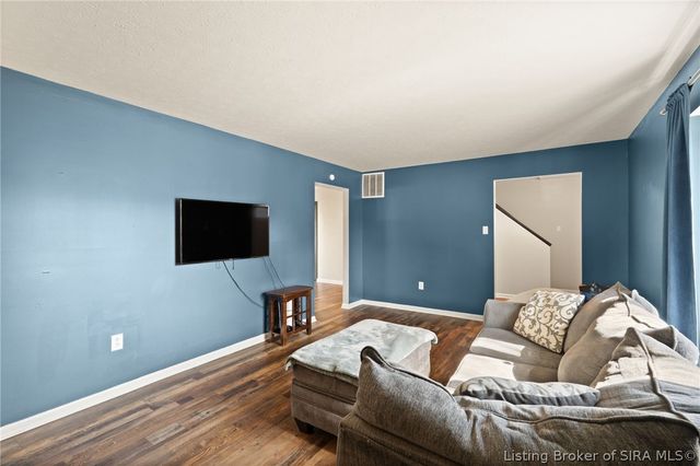 4025 Summer Place, New Albany, IN 47150