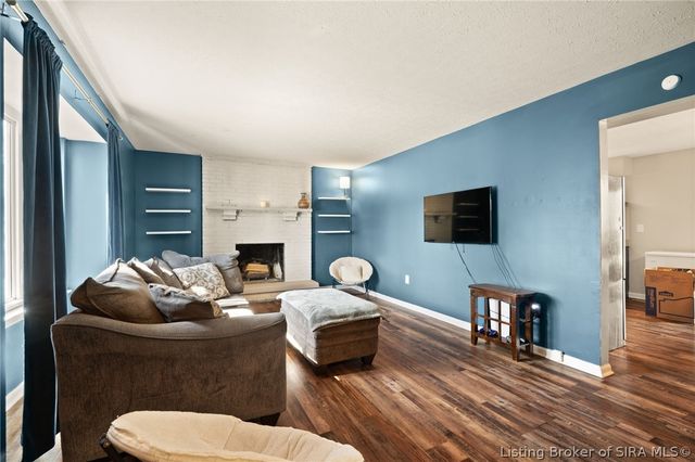 4025 Summer Place, New Albany, IN 47150