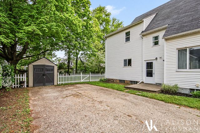 2419 Winfield Avenue Sw, City Of Wyoming, MI 49519