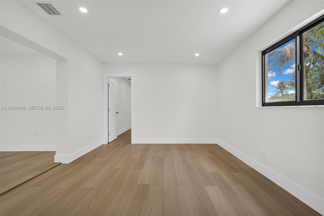 2980 NW 210th Ter, Miami Gardens, FL 33056