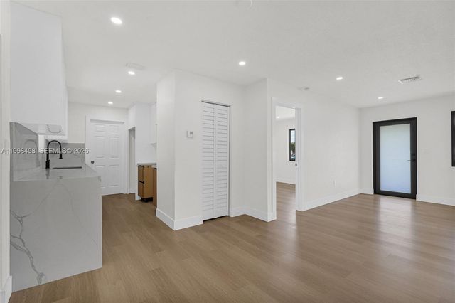 2980 NW 210th Ter, Miami Gardens, FL 33056