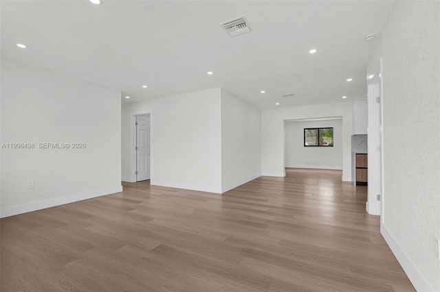 2980 NW 210th Ter, Miami Gardens, FL 33056