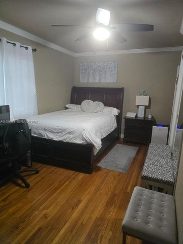 2733 Washington Street, Hollywood, FL 33020