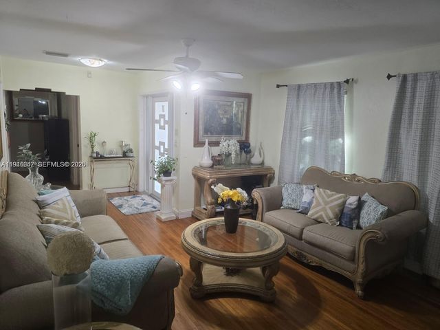 2733 Washington Street, Hollywood, FL 33020