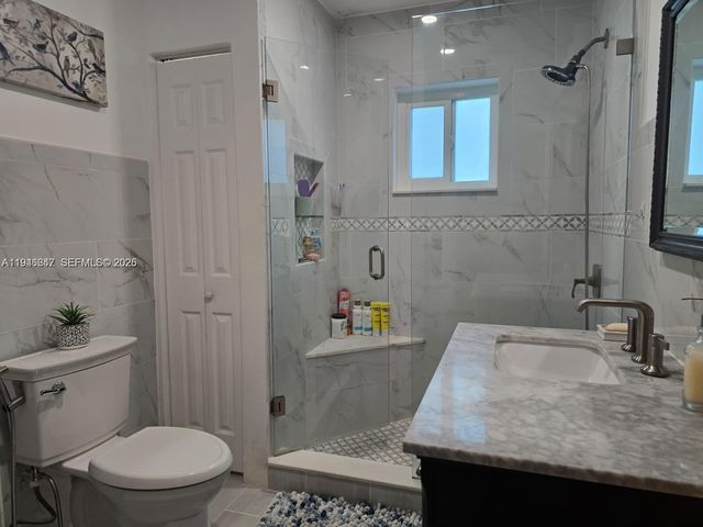 2733 Washington Street, Hollywood, FL 33020