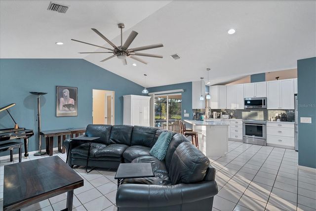 25 FAIRWAY ROAD, Rotonda West, FL 33947