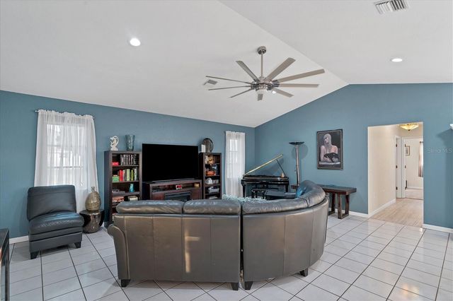 25 FAIRWAY ROAD, Rotonda West, FL 33947