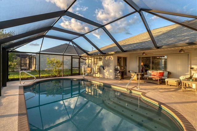 25 FAIRWAY ROAD, Rotonda West, FL 33947