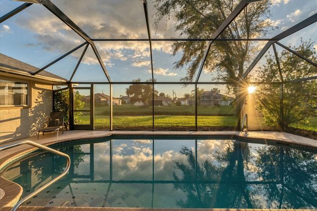 25 FAIRWAY ROAD, Rotonda West, FL 33947