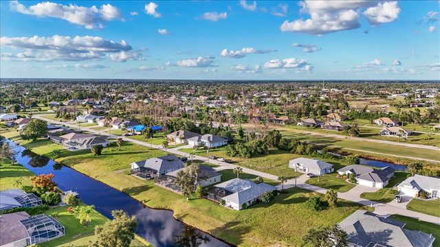 25 FAIRWAY ROAD, Rotonda West, FL 33947