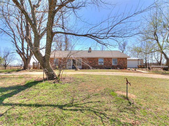 106 Englebretson Lane, Tuttle, OK 73089