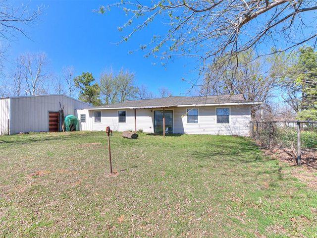 106 Englebretson Lane, Tuttle, OK 73089