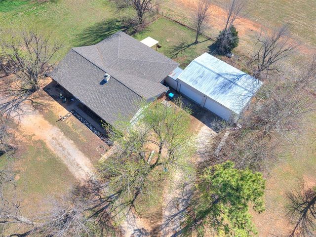 106 Englebretson Lane, Tuttle, OK 73089