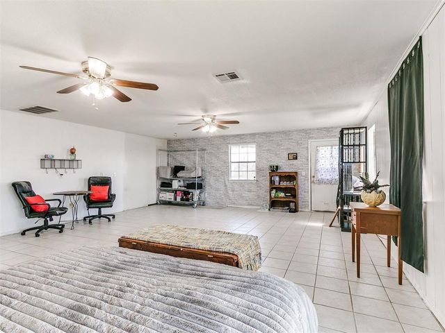 106 Englebretson Lane, Tuttle, OK 73089