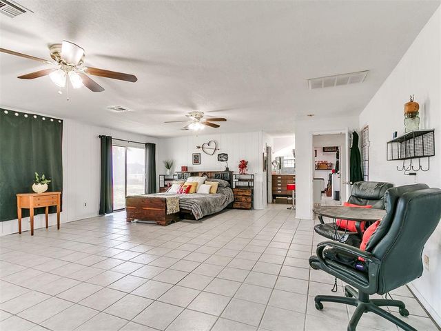 106 Englebretson Lane, Tuttle, OK 73089