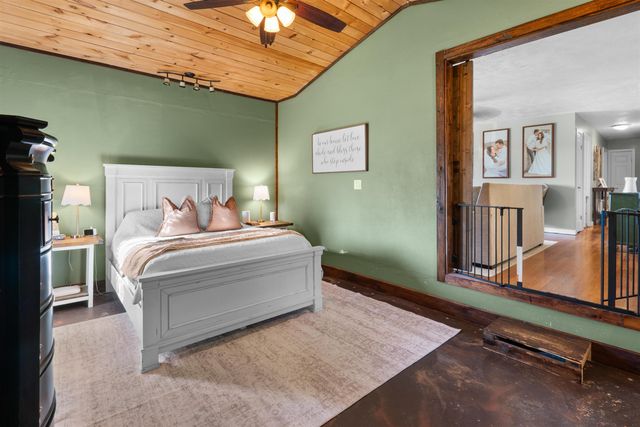 613 E 1st Street, Calico Rock, AR 72519