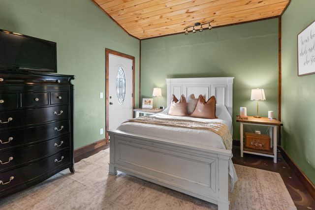 613 E 1st Street, Calico Rock, AR 72519