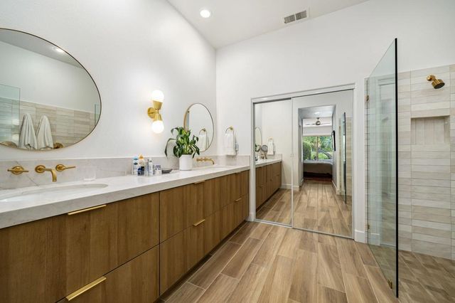 101 N Kavenish Drive, Rancho Mirage, CA 92270