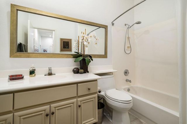 101 N Kavenish Drive, Rancho Mirage, CA 92270