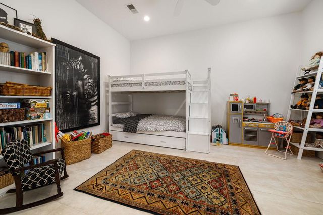 101 N Kavenish Drive, Rancho Mirage, CA 92270