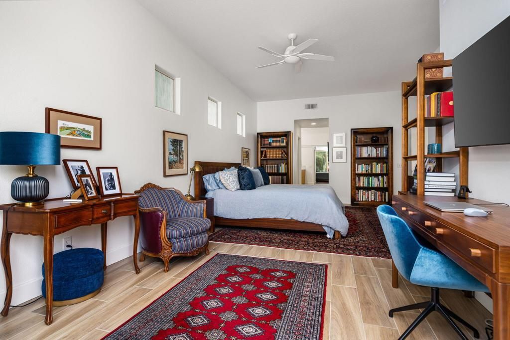 Image 15 of property listing at 101 N Kavenish Drive, Rancho Mirage, CA 92270